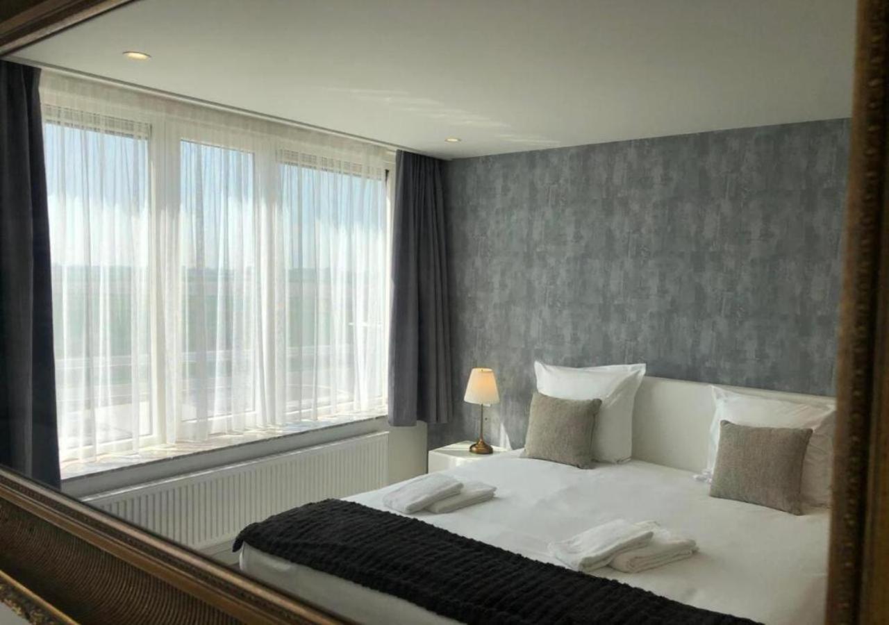 Acropolis - Luxury Appartments I Hotelservice And Parking Middelkerke Exteriör bild